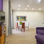 Stunning & Luxurious 1Br Apt 1 Min Walk By Duomo